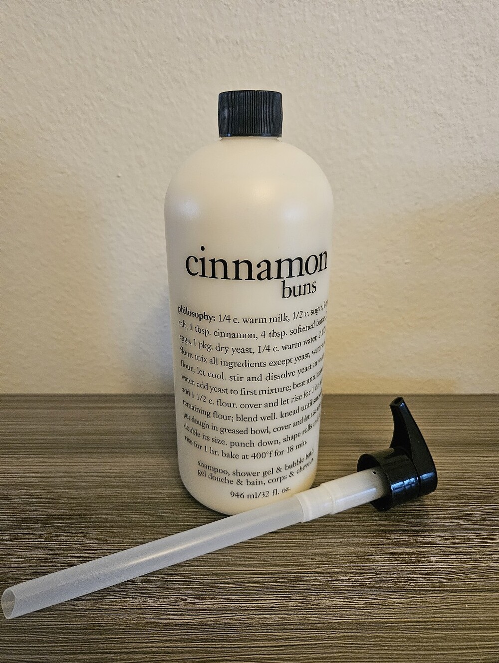 32oz Philosophy Cinnamon Buns 3 in 1 with Pump Body Wash, Shampoo & Bubble Bath